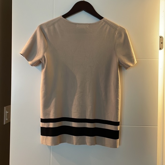 Banana Republic knit short sleeve sweater. - Picture 2 of 6